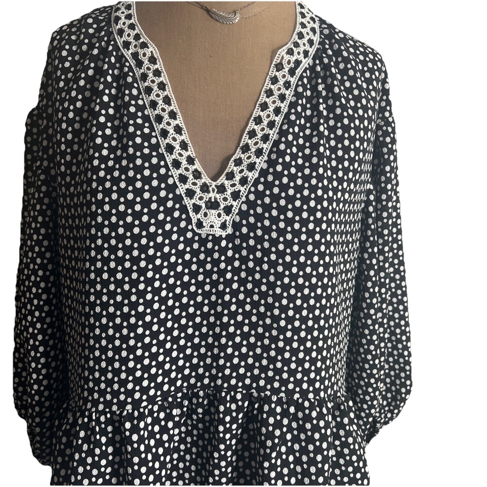 Max Edition polka dot v neck blouse crocheted neck balloon sleeve Ruffle Small